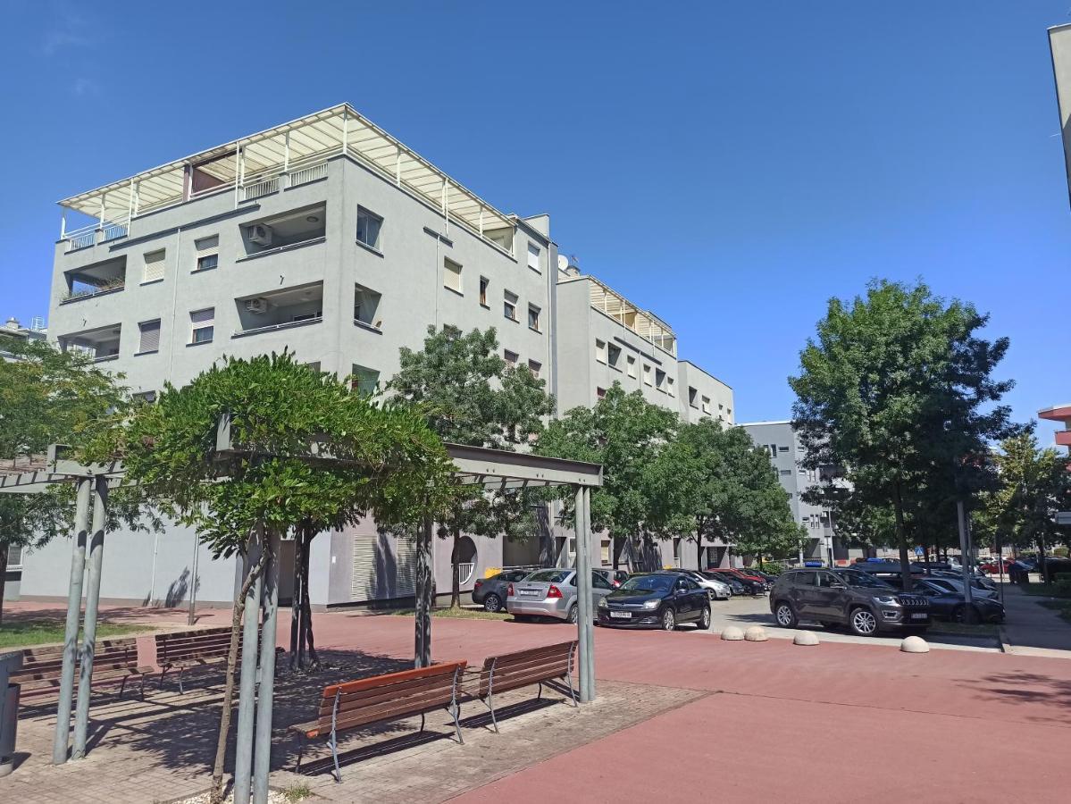 Apartament Star & Included Garage Parking Place Zagrzeb